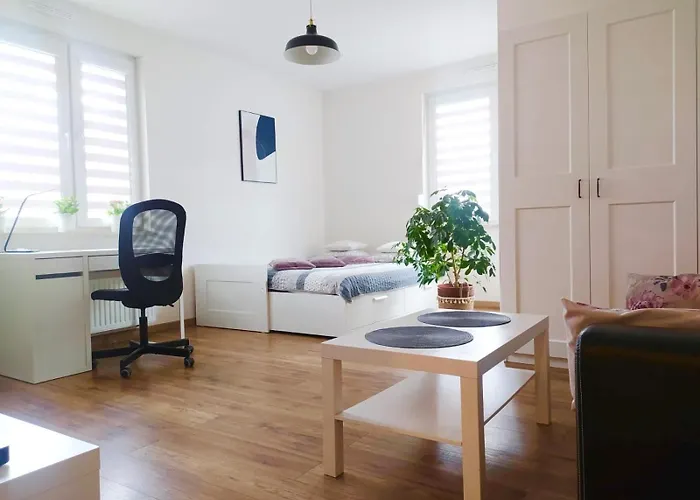 Lagiewniki Apartment *